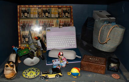 A mixed group of wind-up toys