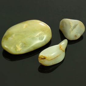 (lot of 3) Chinese jade pebbles
