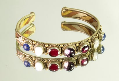A Chinese gilt silver gemstone inlaid bracelet