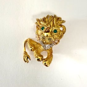 18K Yellow Gold Lion Cub Brooch