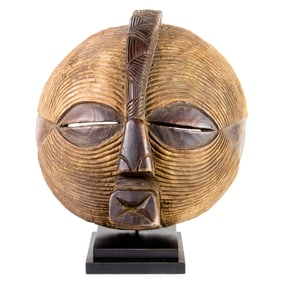 A Kifwebe dance mask