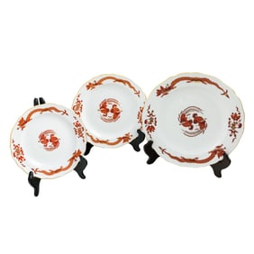 A group of Meissen porcelain plates in the Red Dragon pattern