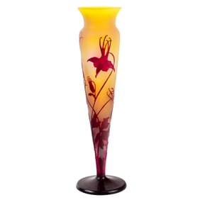An Emile Galle cameo glass vase