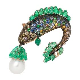 A gem-set and 18k bi-color gold fish clip-brooch