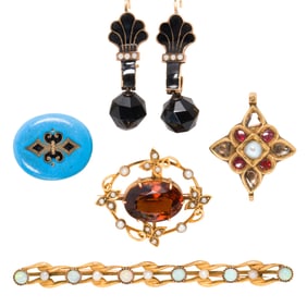 A group of antique 14k jewelry