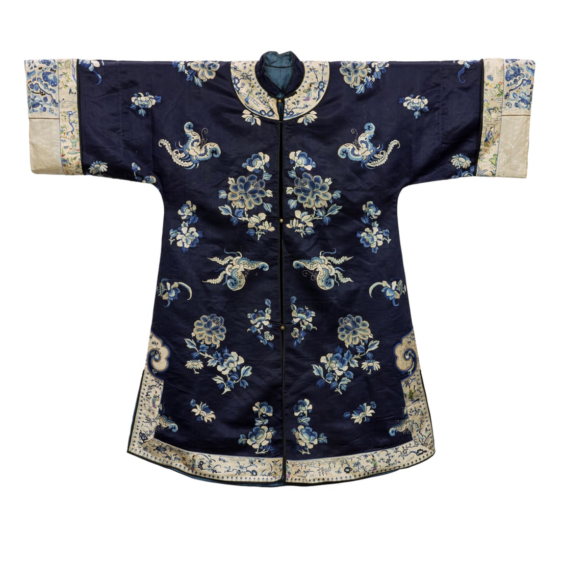 A Chinese embroidered blue ground robe (1 of 3)