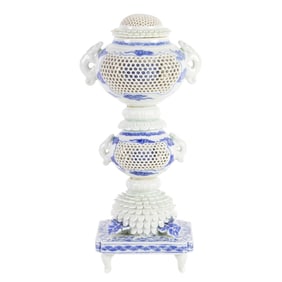 A Japanese Hirado koro