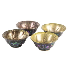 (lot of 4) Chinese silver-lined lac-burguate bowls