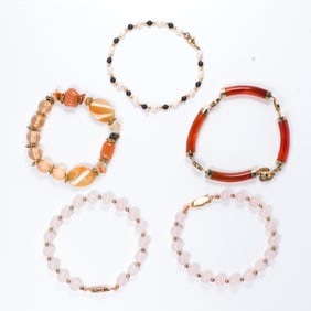 A group of miscellaneous beaded bracelets