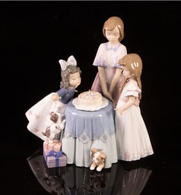 A Lladro porcelain figure 'Making a Wish'