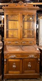 A Victorian secretary cabinet
