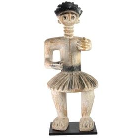 A Fante male dancer