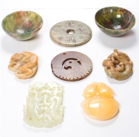 (lot of 8) Chinese jade and stone carvings