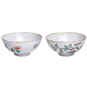 A pair of Chinese famille rose flower bowls
