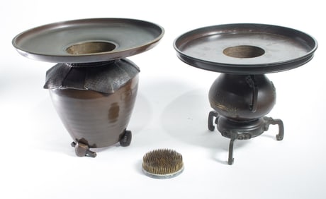 (lot of 2) Japanese bronze usubata