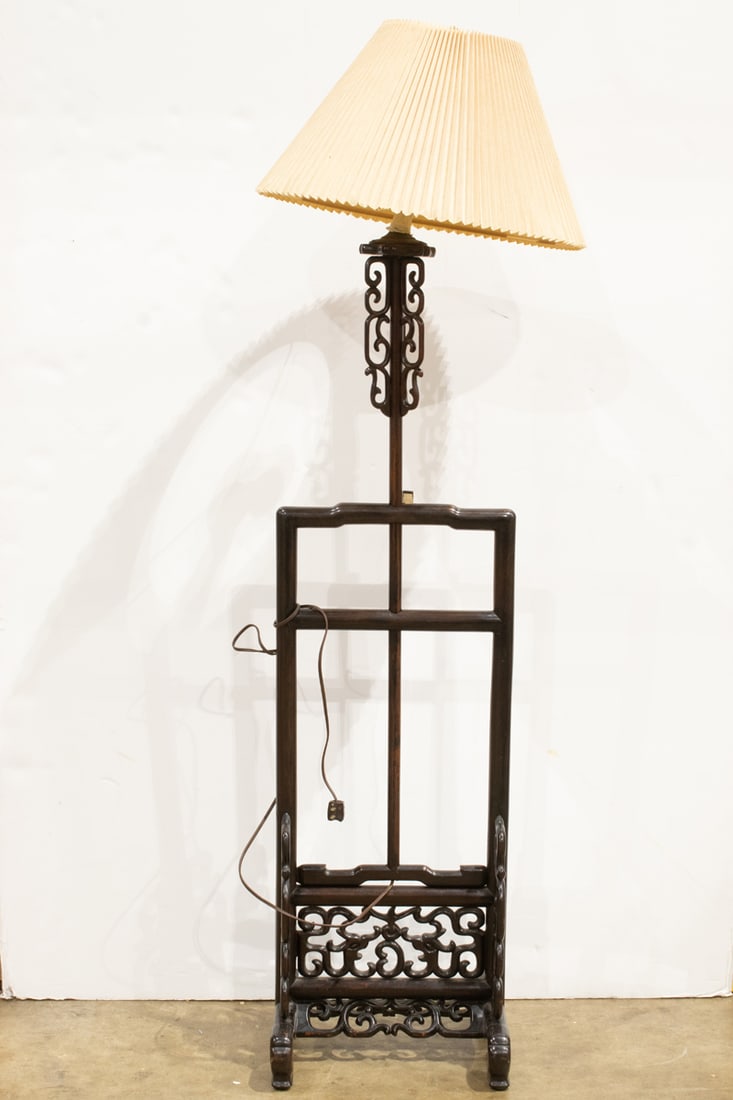 A Chinese hardwood lantern stand (1 of 1)