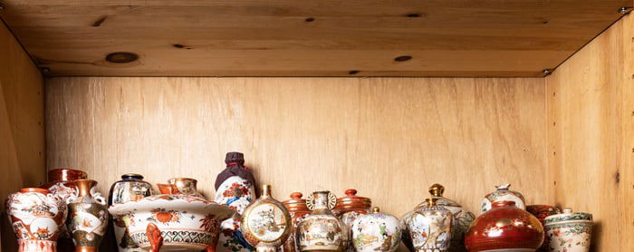 Shelf of Japanese Satsuma and Kutani objects
