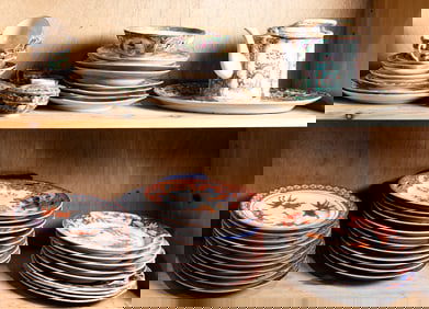 A shelf of Canton rose medallion items