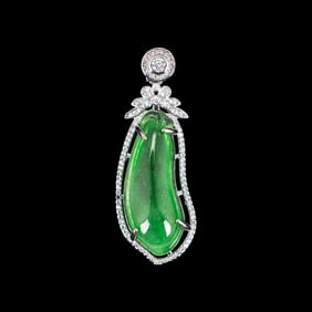 Chinese Jadeite Pendant