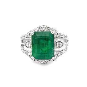 Emerald, Diamond and Platinum Ring with GGA Report