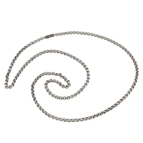 An Indian banded agate bead necklace