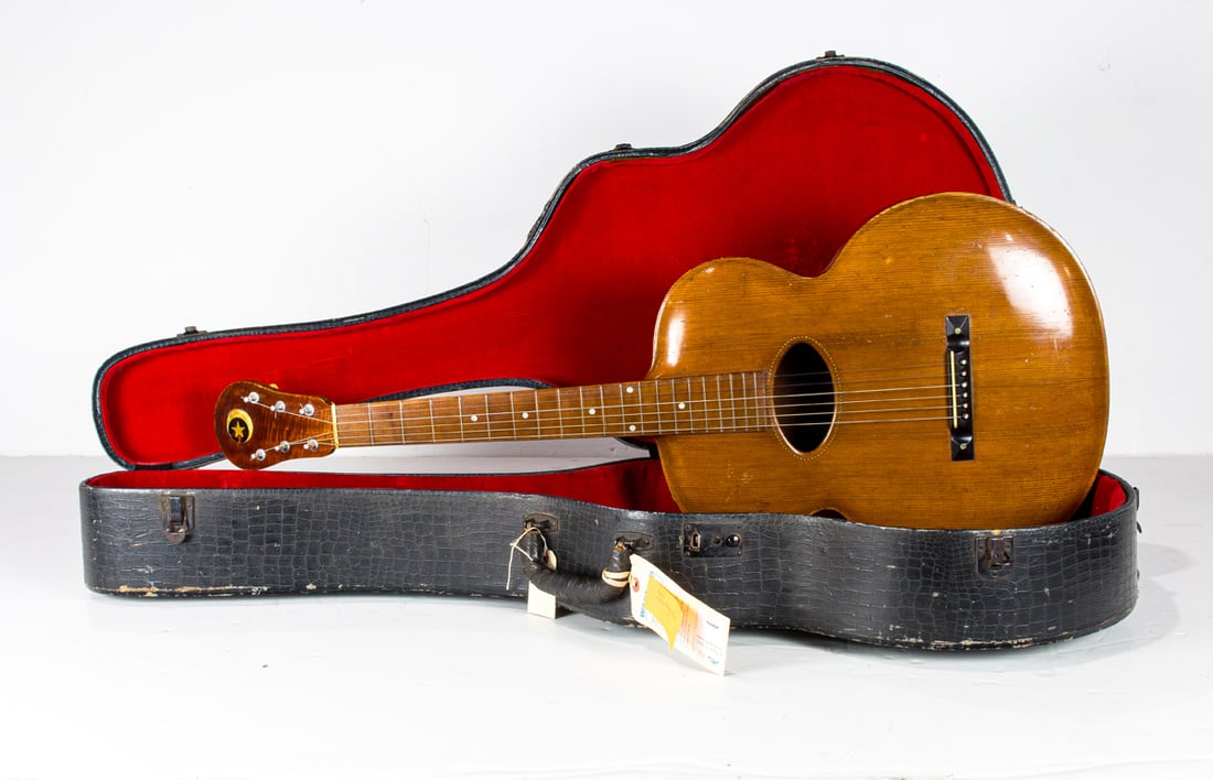 An1895 Orville Gibson L-5 Guitar 972-Chestnut (1 of 6)