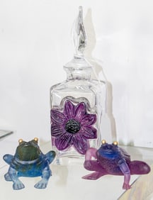 Three pieces of Daum pate de verre and clear glass