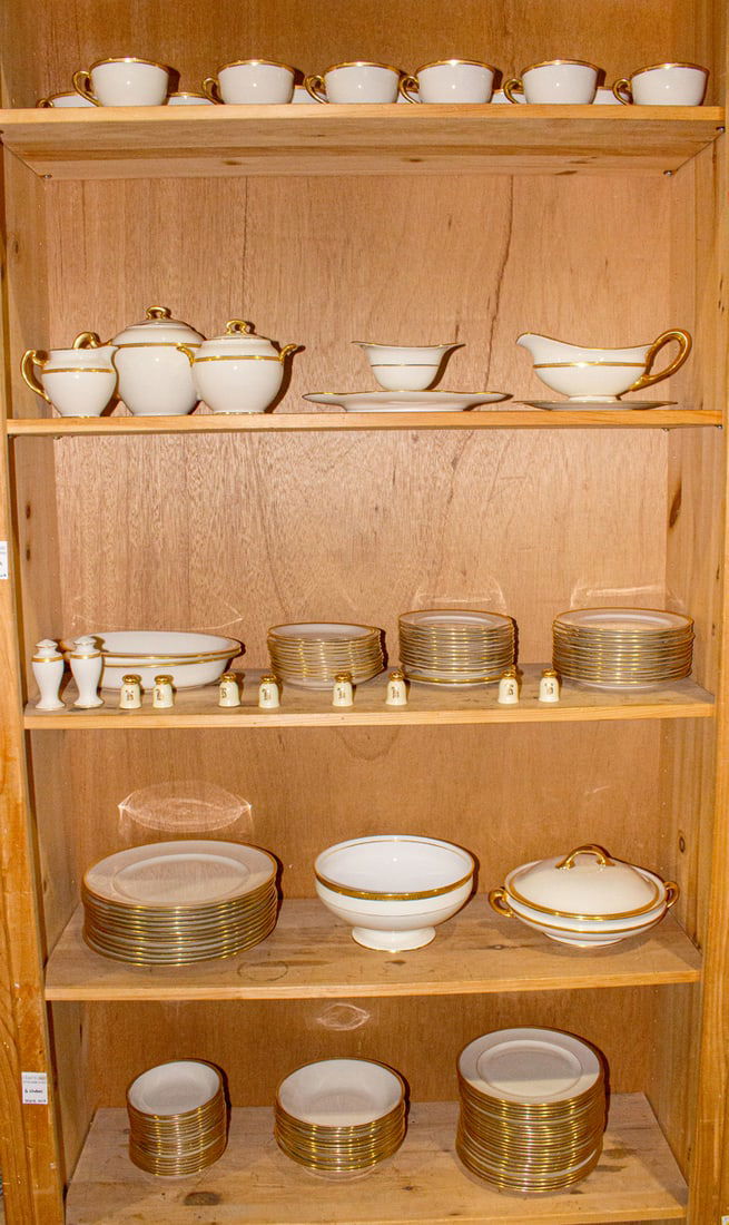 An extensive Lenox porcelain dinner service with gilt rims: An extensive Lenox porcelain dinner service with gilt rims, retailed by S & G Gump, San Francisco, comprising (12) dinner plates; (24) luncheon plates, 8.25"dia; (12) plates, 7.25"dia; (13) plates, 6"