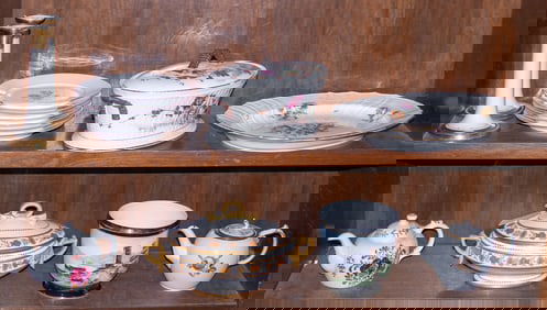 A group of mainly Continental porcelain