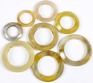 (lot of 8) Chinese agate rings