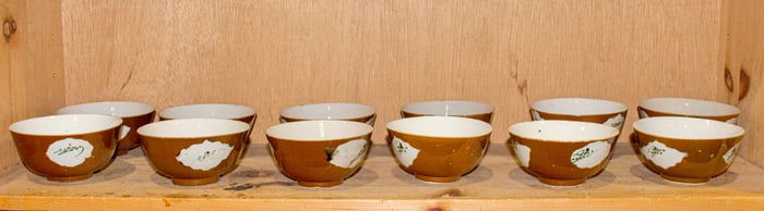 (lot of 12) Chinese cafe-au-lait glazed bowls