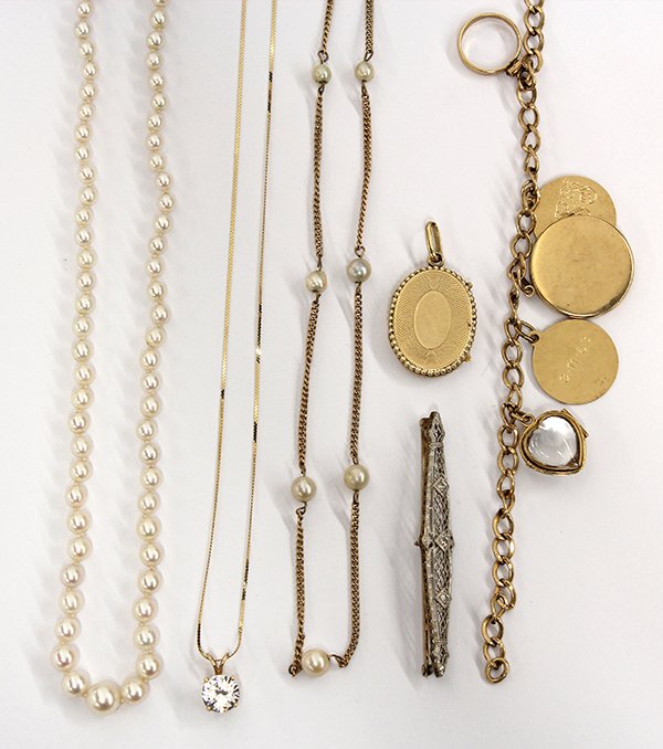 Edwardian Era filigree bar brooch, oval 14k locket, sal: (Lot of 6) Miscellaneous jewelry items including a fourteen karat white gold Edwardian Era filigree bar brooch accented with single cut diamonds; fourteen karat yellow gold oval locket with glass inse