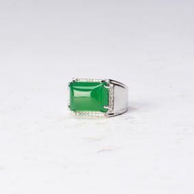 A Chinese Baguette Jadeite Ring