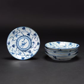 A Group of 5 Chinese Blue and White Dishes