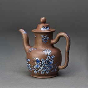 A Zisha Teapot with Cover
