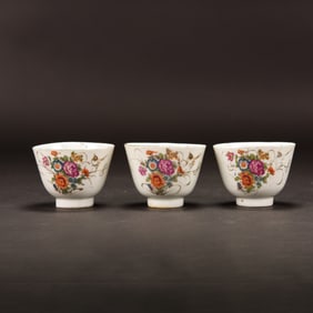A Group of 3 Chinese Yangcai 'Floral' Cups, Republic Period