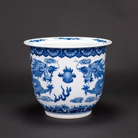 A Chinese Blue and White Jardiniere