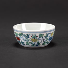 A Doucai 'Lotus' Cup, Chenghua Mark