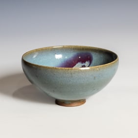 A Jun-Type Glazed Bowl