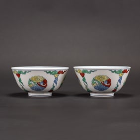 A Pair of Doucai Bowls, Chenghua Mark