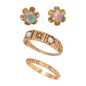 A group of antique 14k gold jewelry