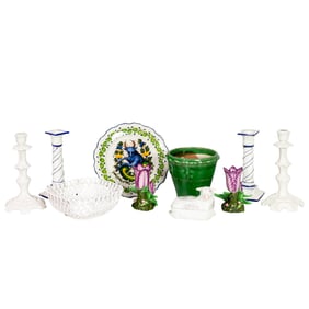 A group of Italian ceramics