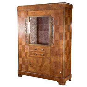 A French Art Deco cabinet vitrine circa 1940