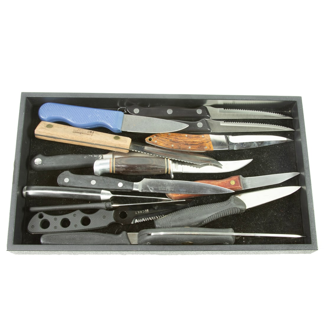Fifteen contemporary kitchen, utility and sporting knives, including CRKT Diver Style, Dexler Duo: Fifteen contemporary kitchen, utility and sporting knives, including CRKT Diver Style, Dexler Duo Glide, Tramontia Brazil, two serrated steak knives, Lamson Pro Sharp, Swing Blade, Coast Stainless, Bo