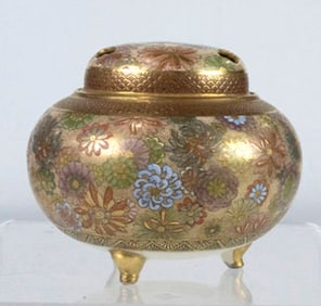 A small Satsuma covered koro by Kinkozan