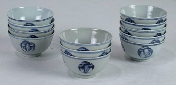 (lot of 12) Chinese blue and white bowls