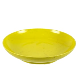 A Chinese lemon yellow glazed dish