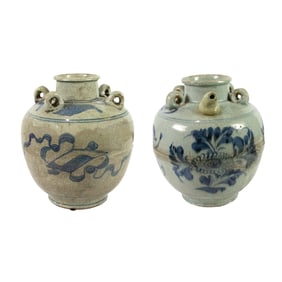 (lot of 2) Chinese blue and white wine jars