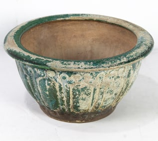 A Chinese green glazed pottery planter