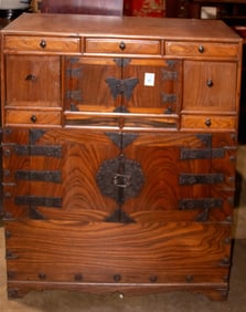 A Korean tansu